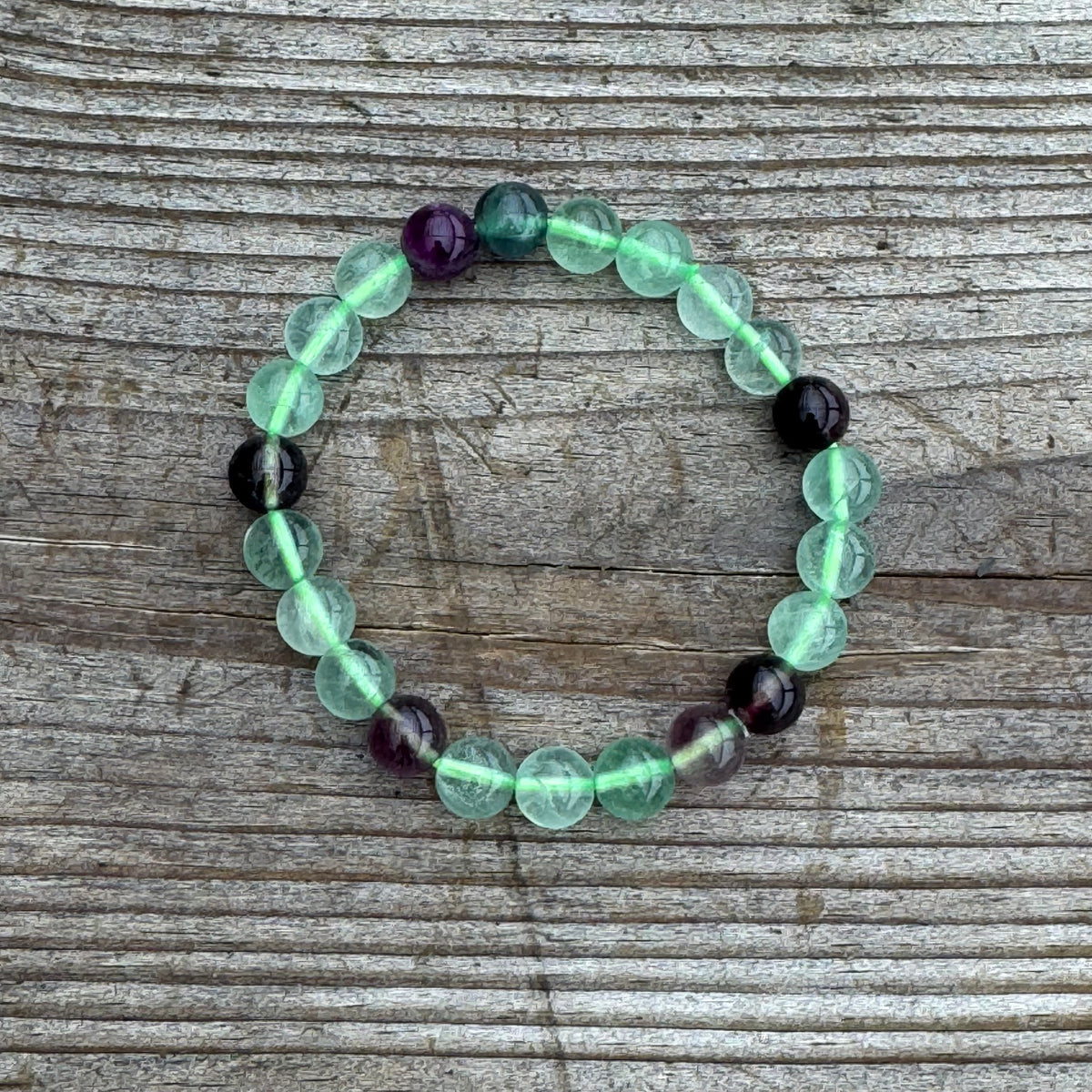 Grön Regnbågsflourit armband