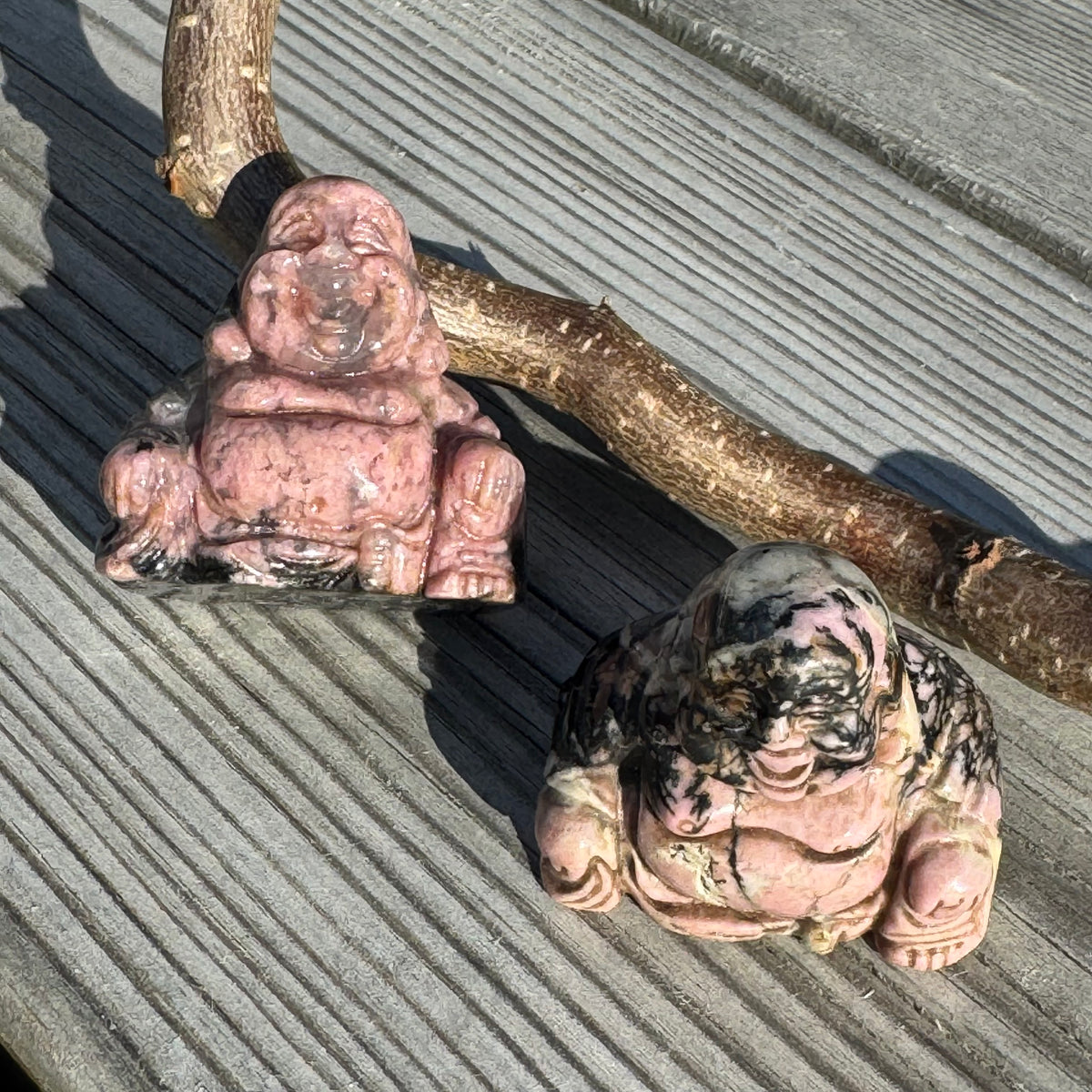 Rodonit Buddha
