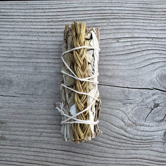 Vit Salvia med Sweetgrass